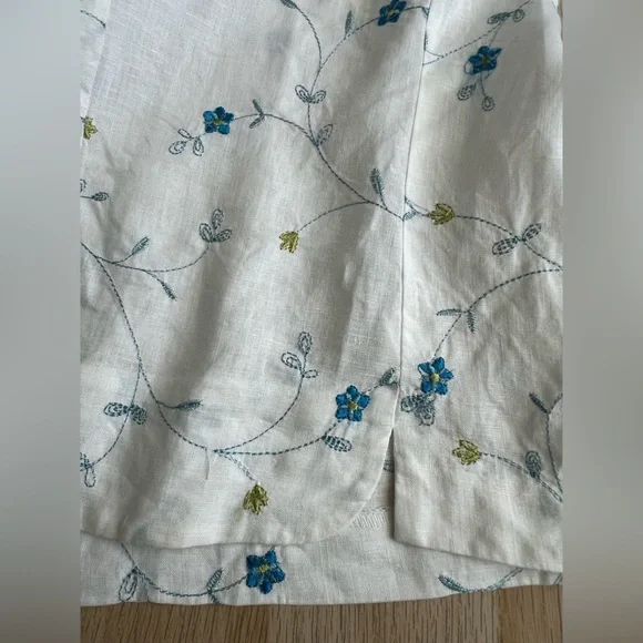 Sarah Spencer 100% Linen Embroidered Floral Button Front Shirt 2X White Blue - Picture 6 of 10